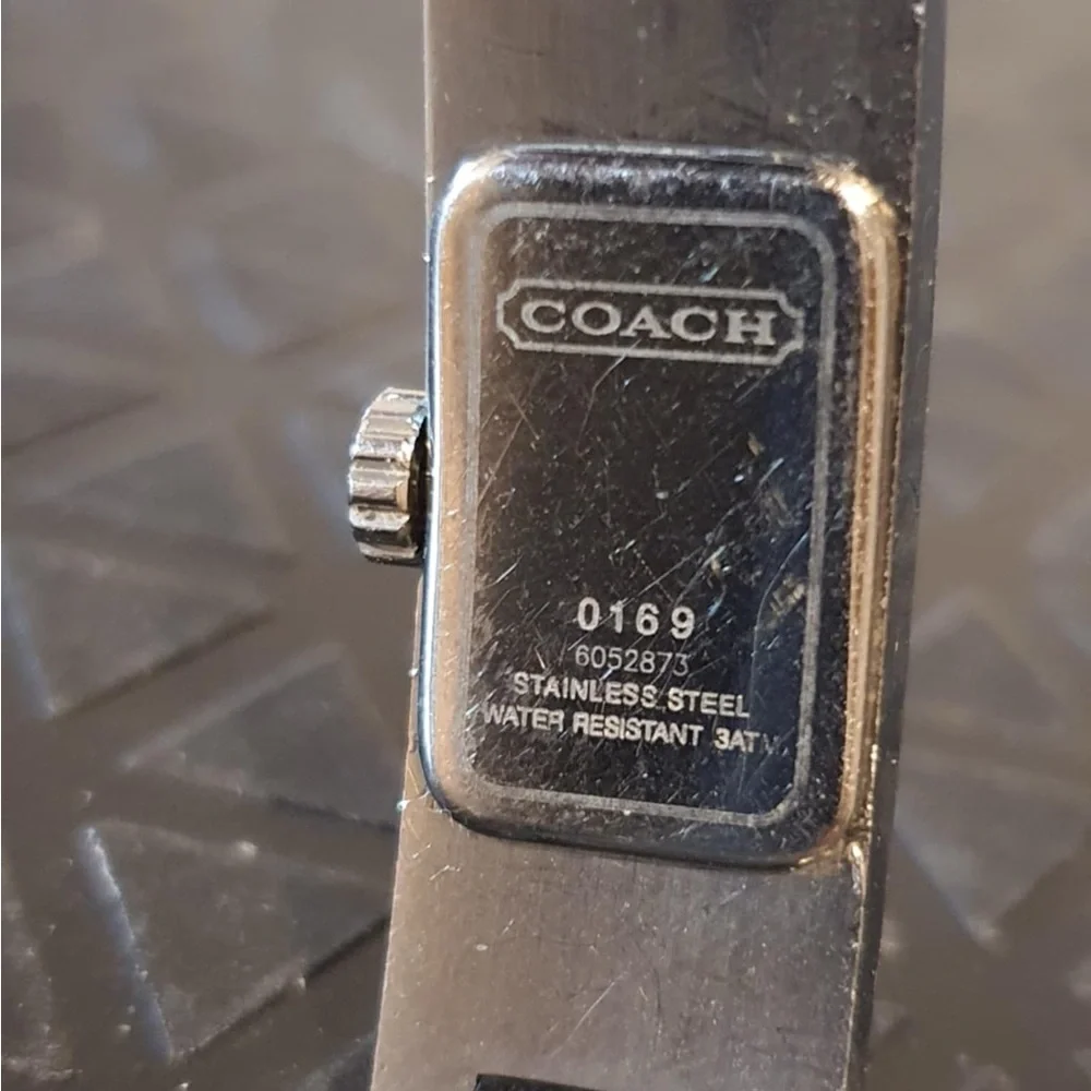 Coach #0169 Silver/Black Leather Women's Watch